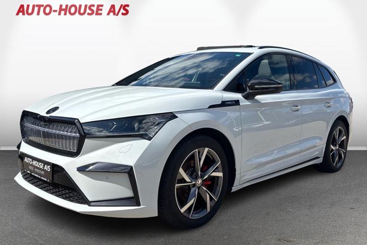 Hvid Skoda Enyaq fra 2024