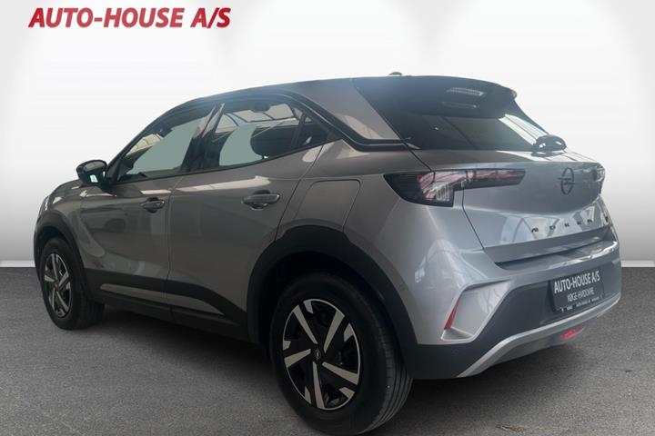 Sølv Opel Mokka-e fra 2025