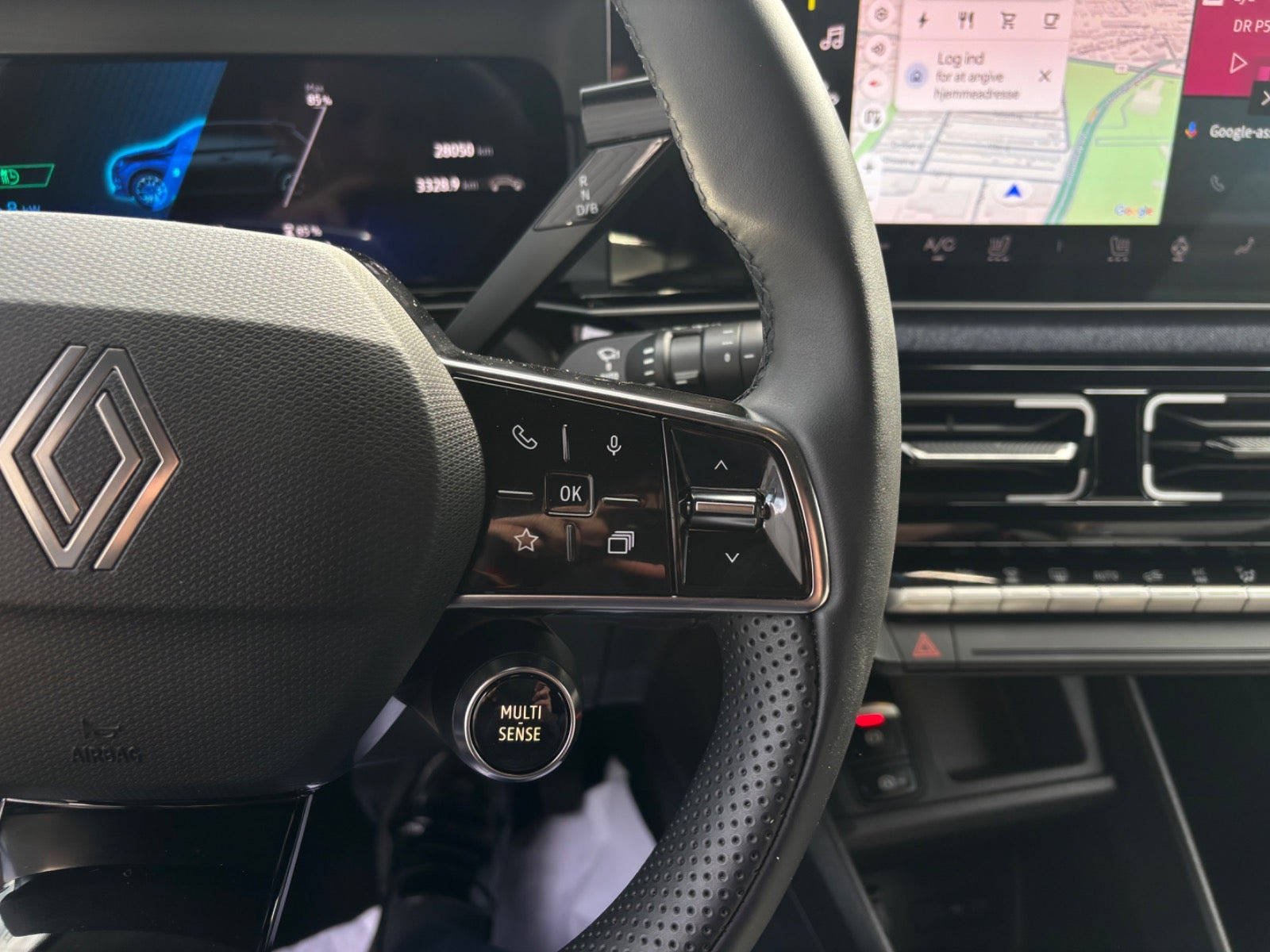 Blå Renault 5 E-Tech fra 2025