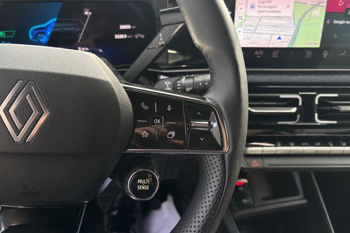 Blå Renault 5 E-Tech fra 2025