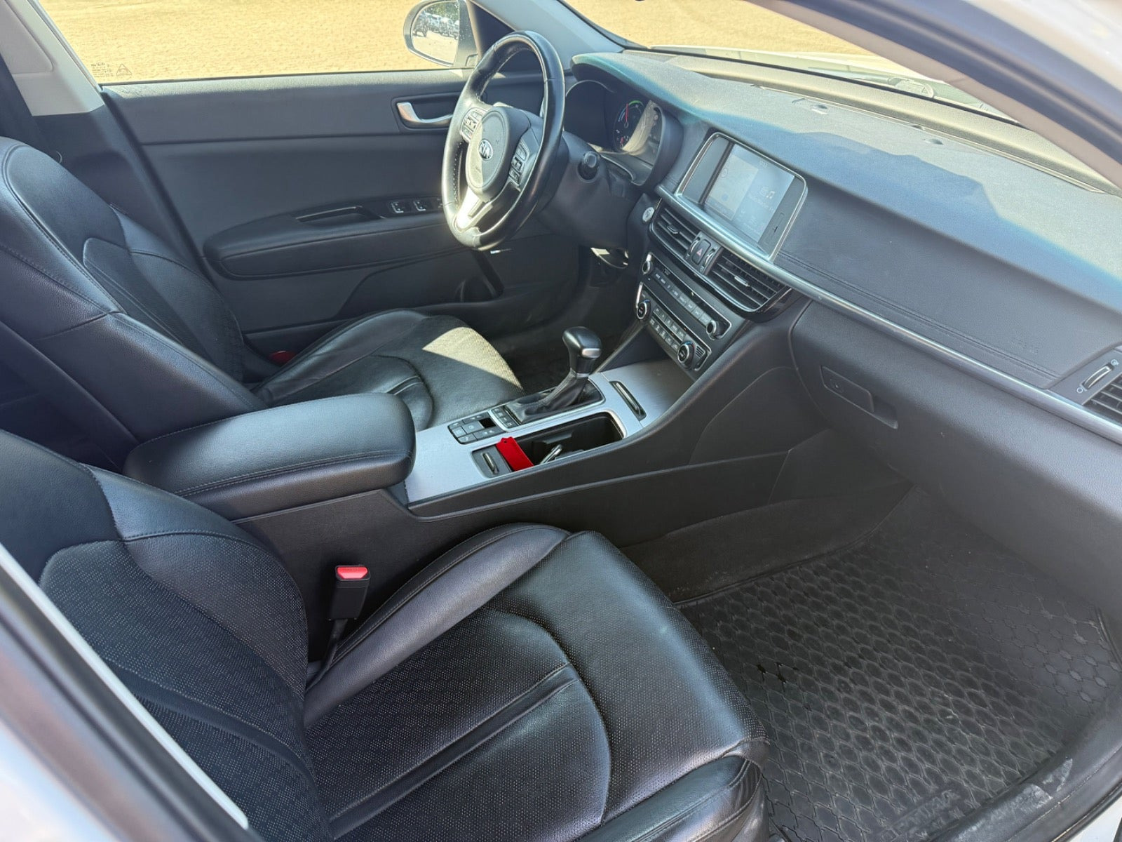 Hvid Kia Optima fra 2017