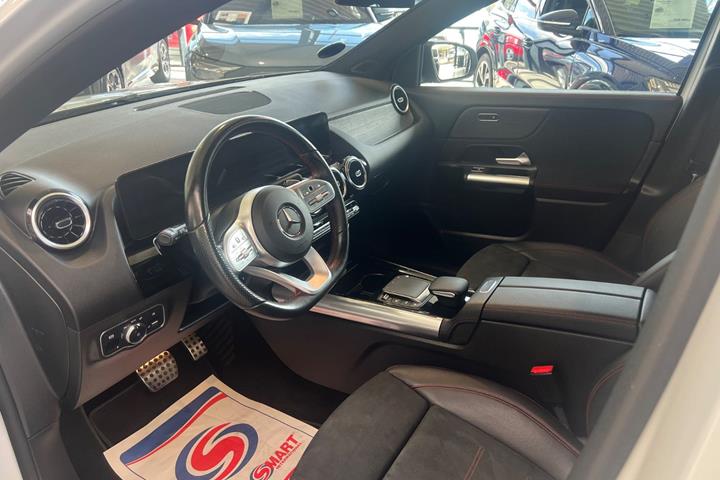 Hvid Mercedes GLA250 e fra 2021