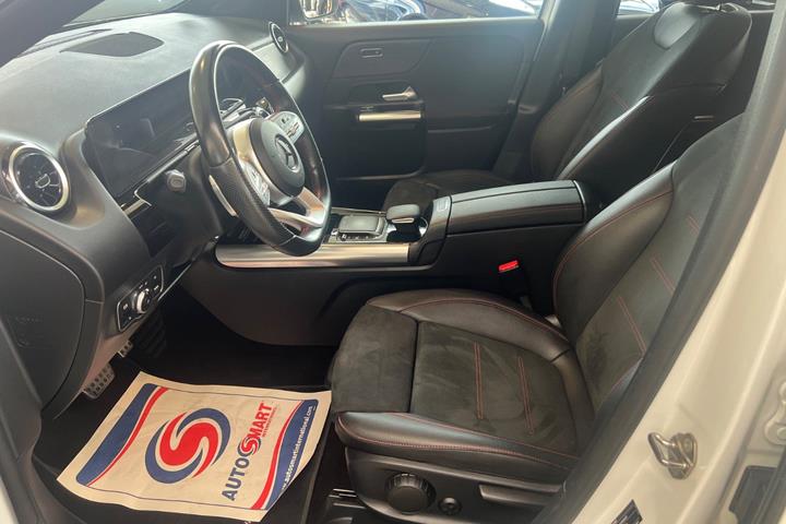 Hvid Mercedes GLA250 e fra 2021