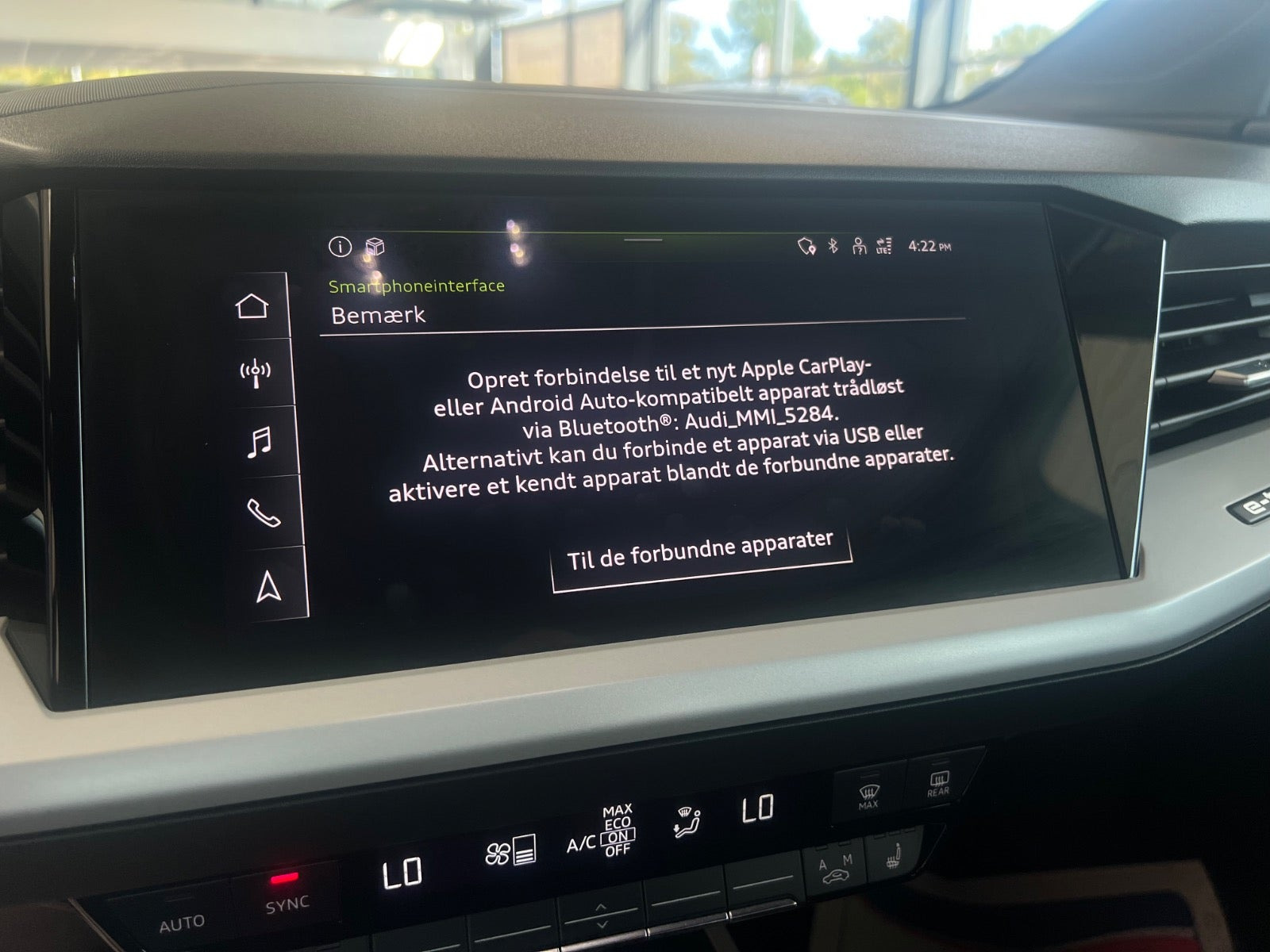 Grå Audi Q4 e-tron fra 2023