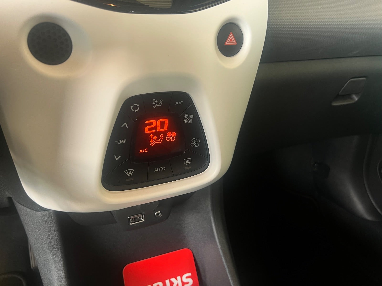 Grøn Citroën C1 fra 2019