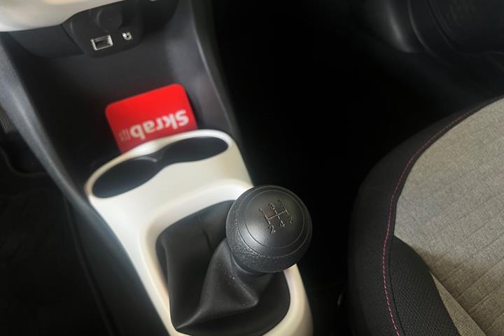 Grøn Citroën C1 fra 2019