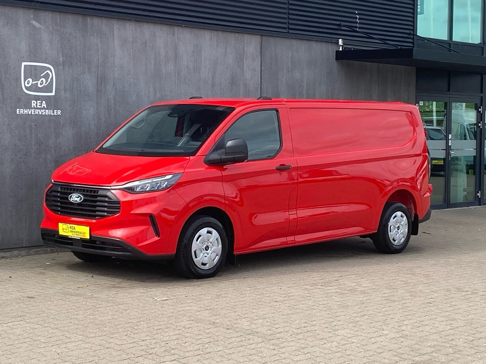 Ford Transit Custom 2,0 320 L2H1 EcoBlue Trend 136HK Van 6g