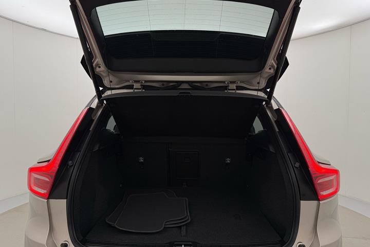 undefined Volvo XC40 fra 2023