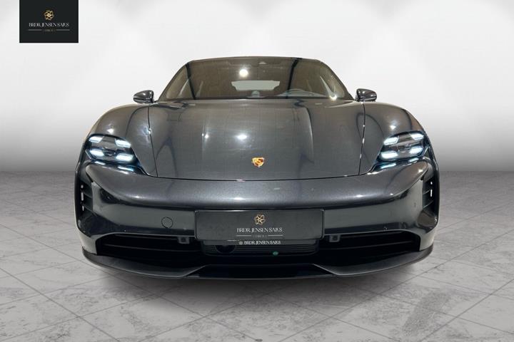 Grå Porsche Taycan fra 2023