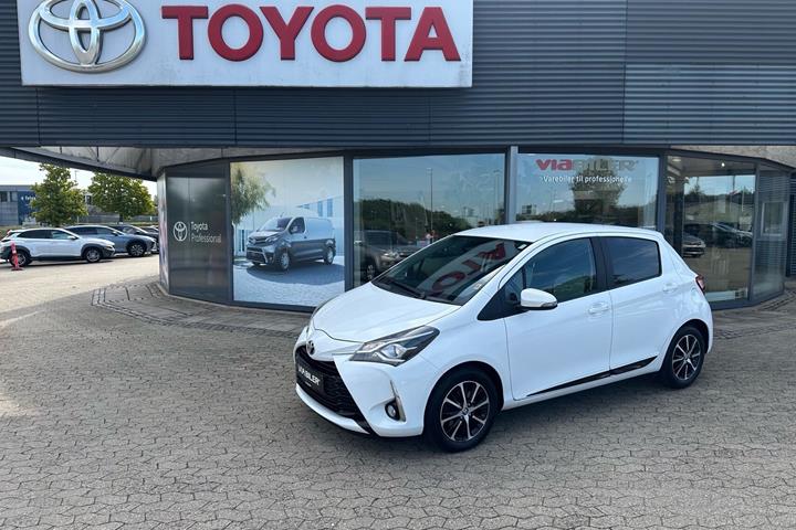 Hvid Toyota Yaris fra 2019
