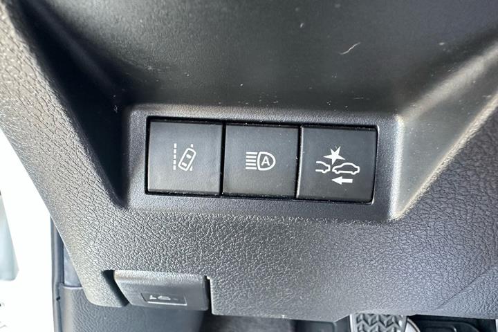 Hvid Toyota Yaris fra 2019