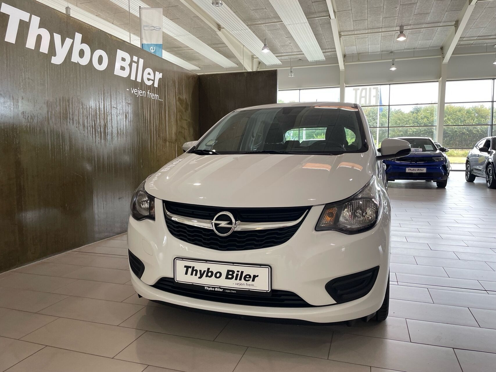Hvid Opel Karl fra 2018