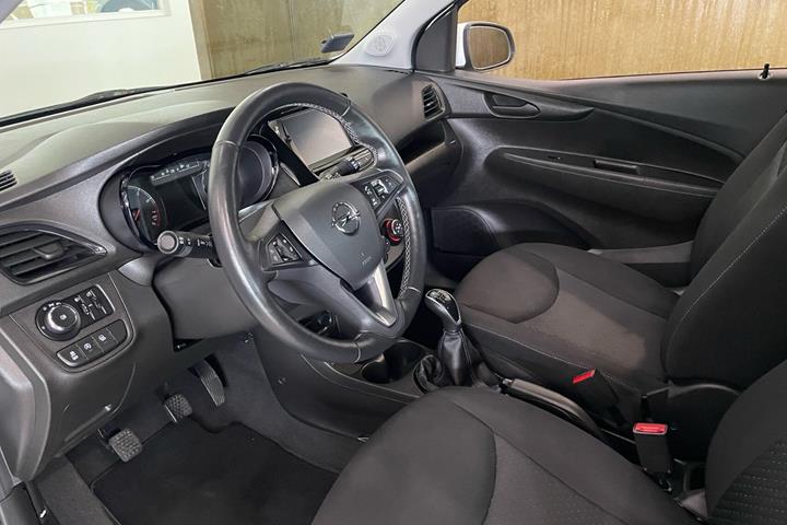 Hvid Opel Karl fra 2018