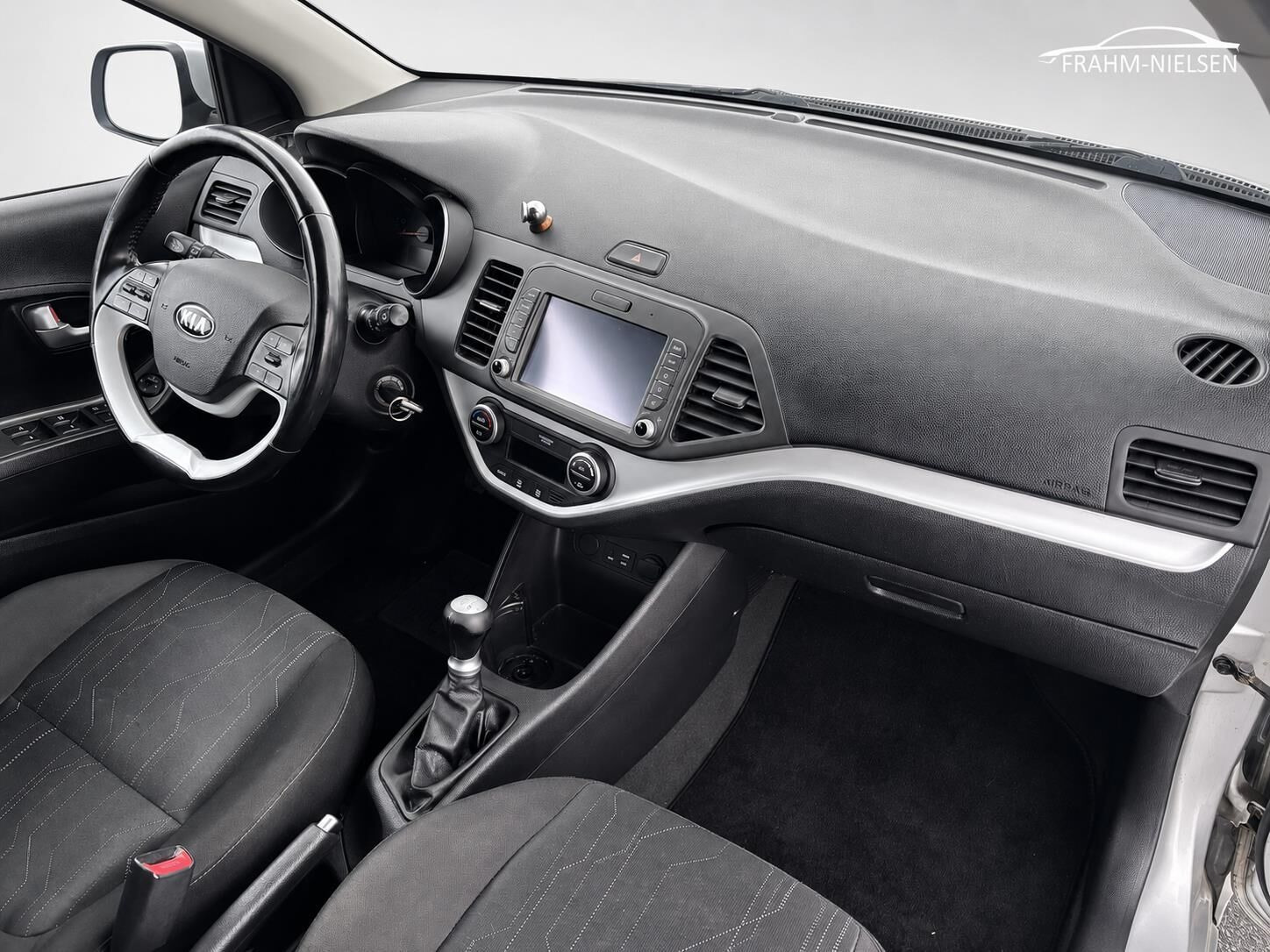 Grå Kia Picanto fra 2016
