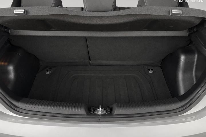 Grå Kia Picanto fra 2016