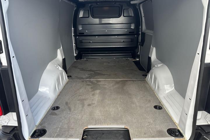 Hvid Toyota ProAce fra 2023
