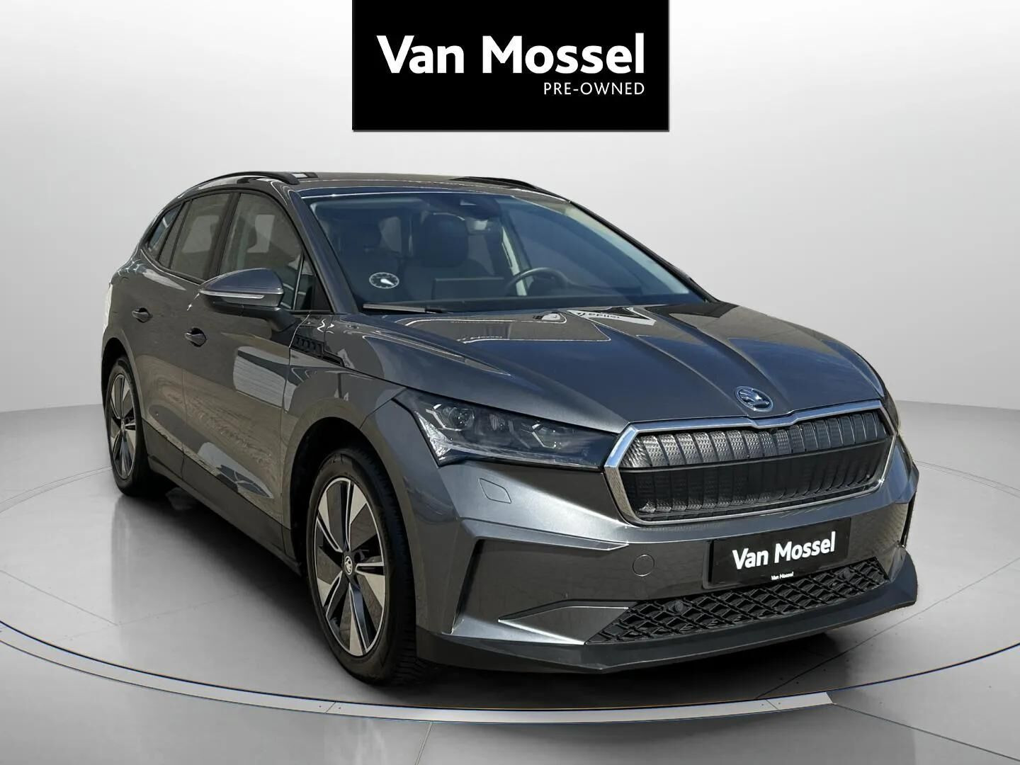 Grå Skoda Enyaq fra 2023