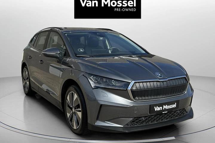 Grå Skoda Enyaq fra 2023