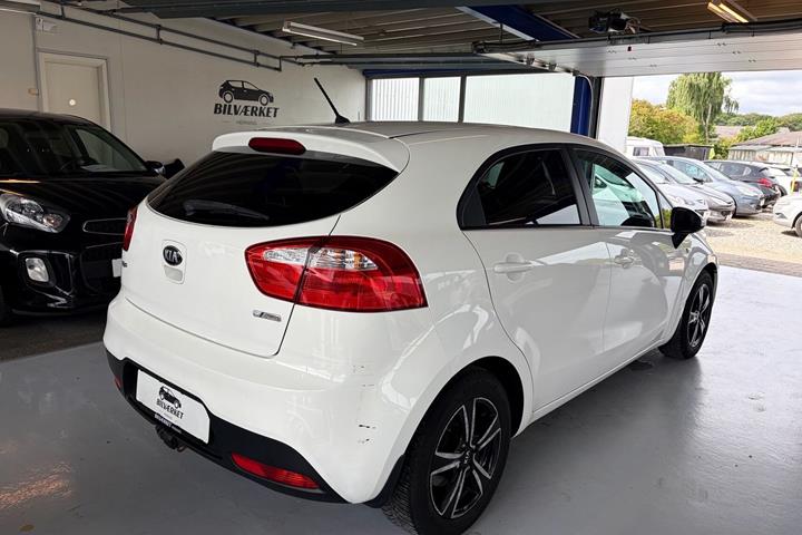 undefined Kia Rio fra 2015