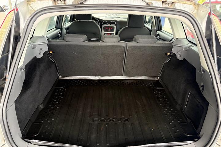 undefined Ford Focus fra 2011