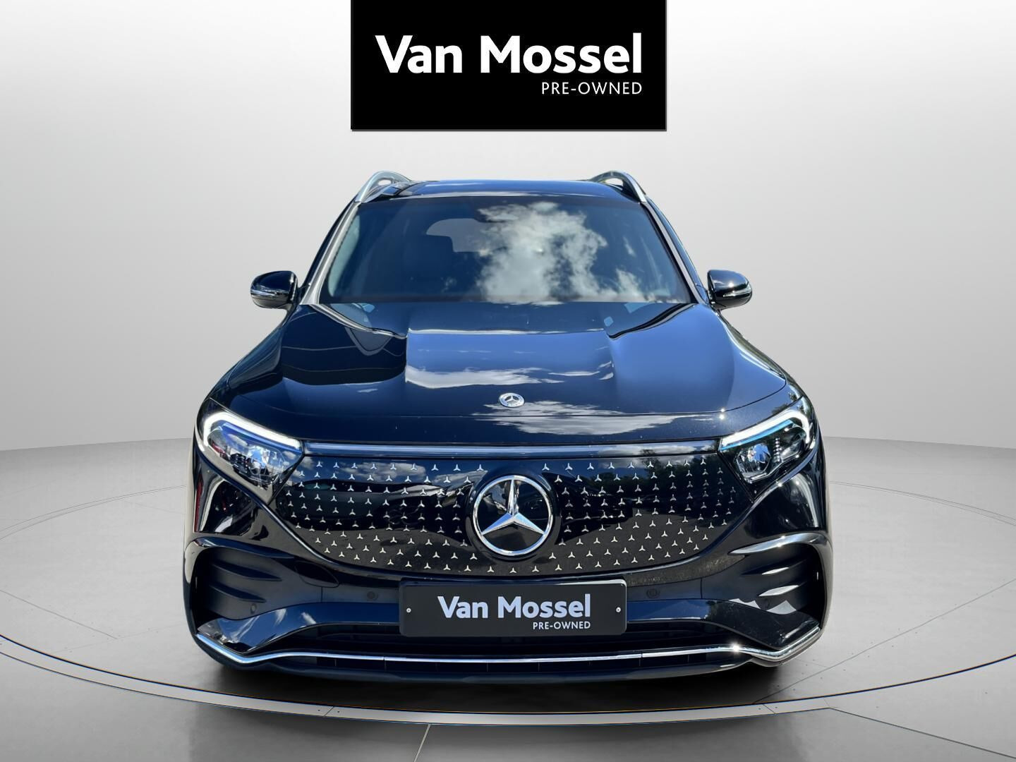 Sort Mercedes EQB 250+ fra 2025