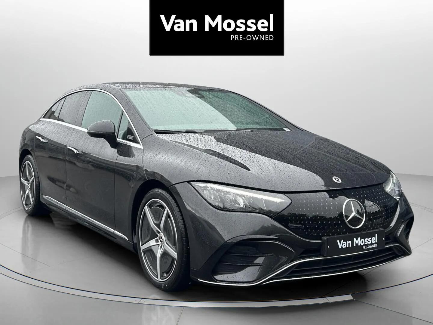 Grå Mercedes EQE 350+ fra 2025