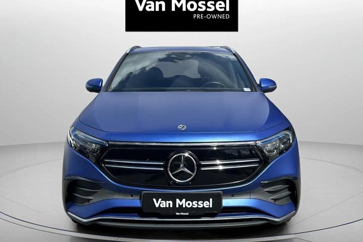 Sort Mercedes EQA 350 fra 2022