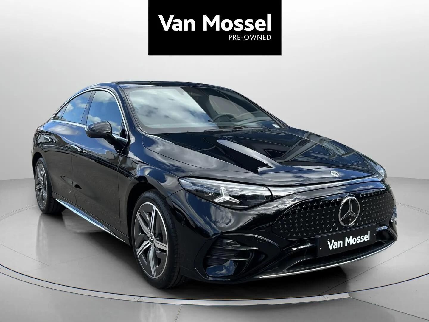 Sort Mercedes CLA250+ fra 2025