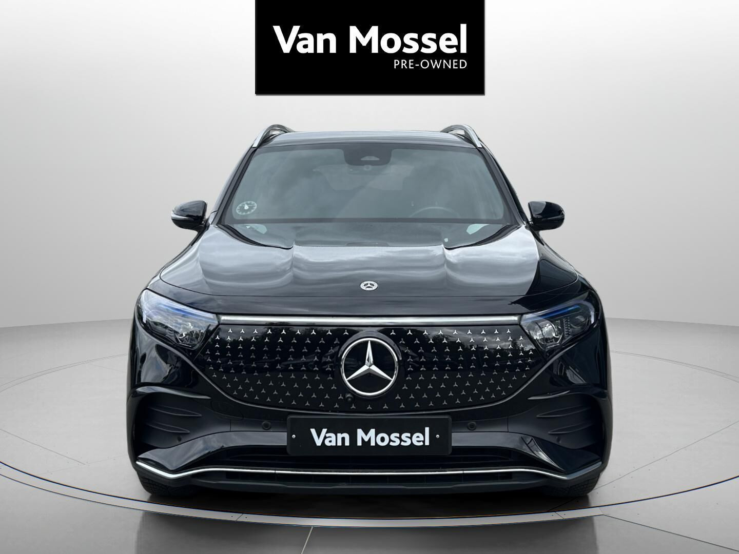 Sort Mercedes EQB 250+ fra 2025