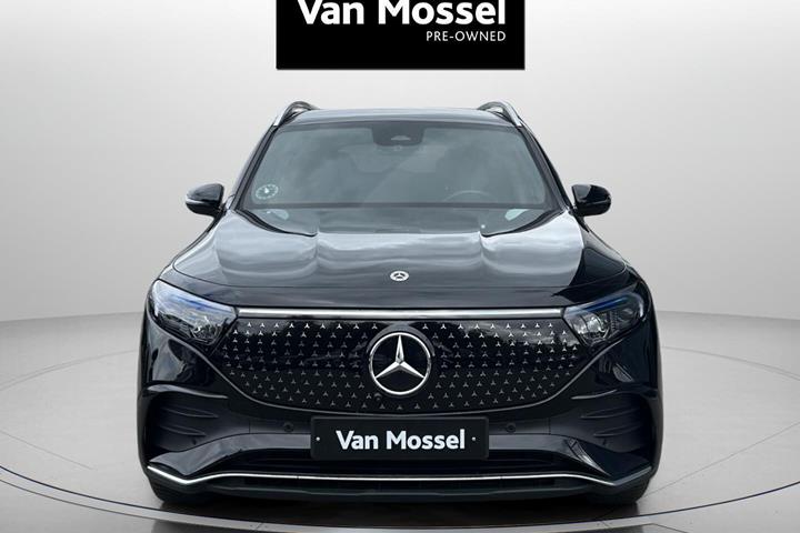Sort Mercedes EQB 250+ fra 2025
