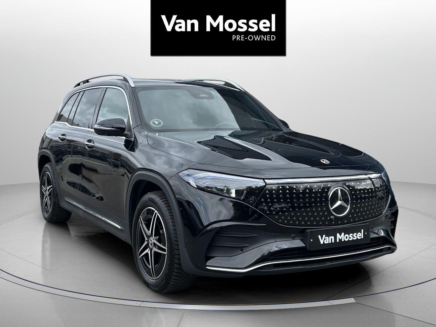 Sort Mercedes EQB 250+ fra 2025
