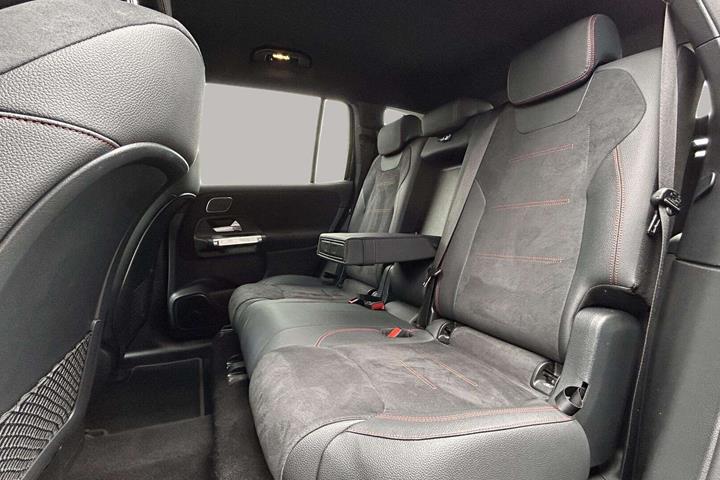 Sort Mercedes EQB 250+ fra 2025