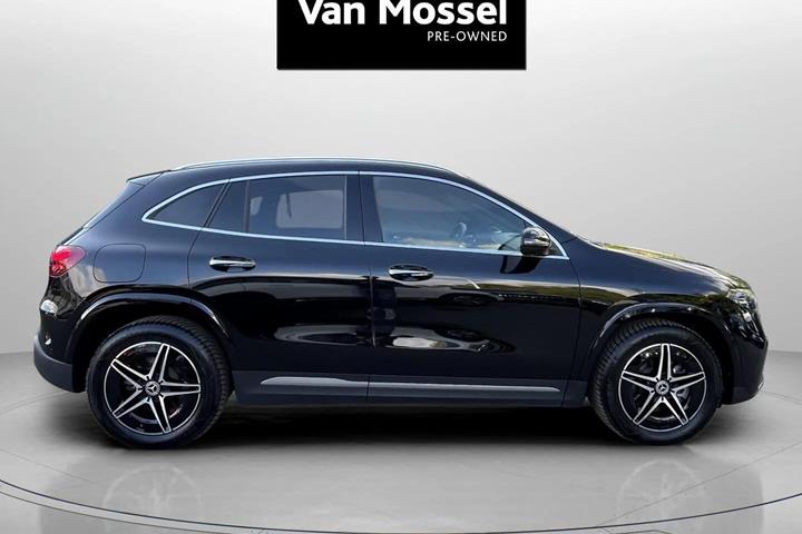 Sort Mercedes EQA 250+ fra 2025