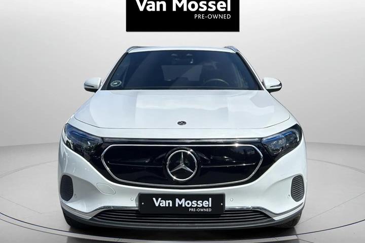 Hvid Mercedes EQA 250 fra 2023