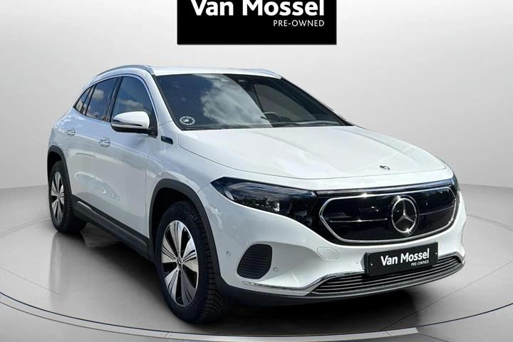 Hvid Mercedes EQA 250 fra 2023