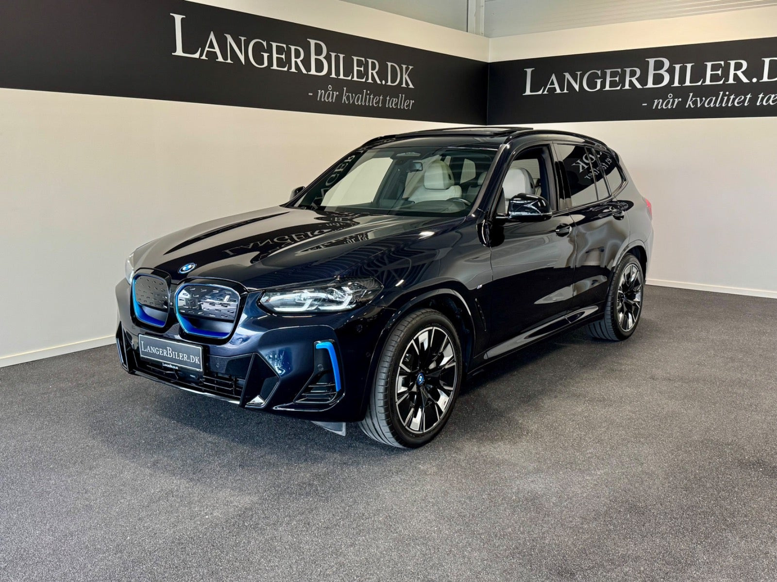 BMW iX3 Charged Plus M-Sport