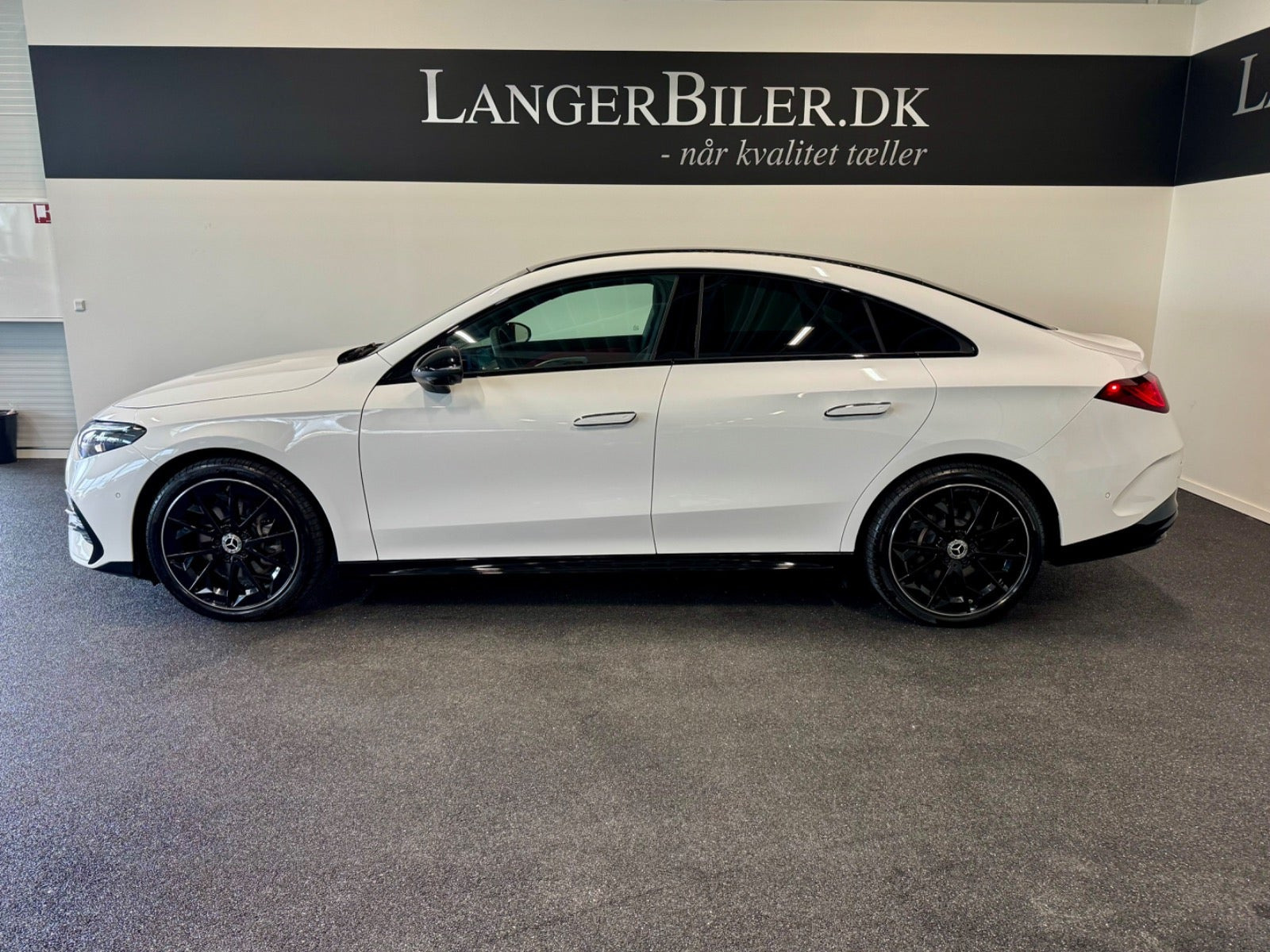Hvid Mercedes CLA250+ fra 2026