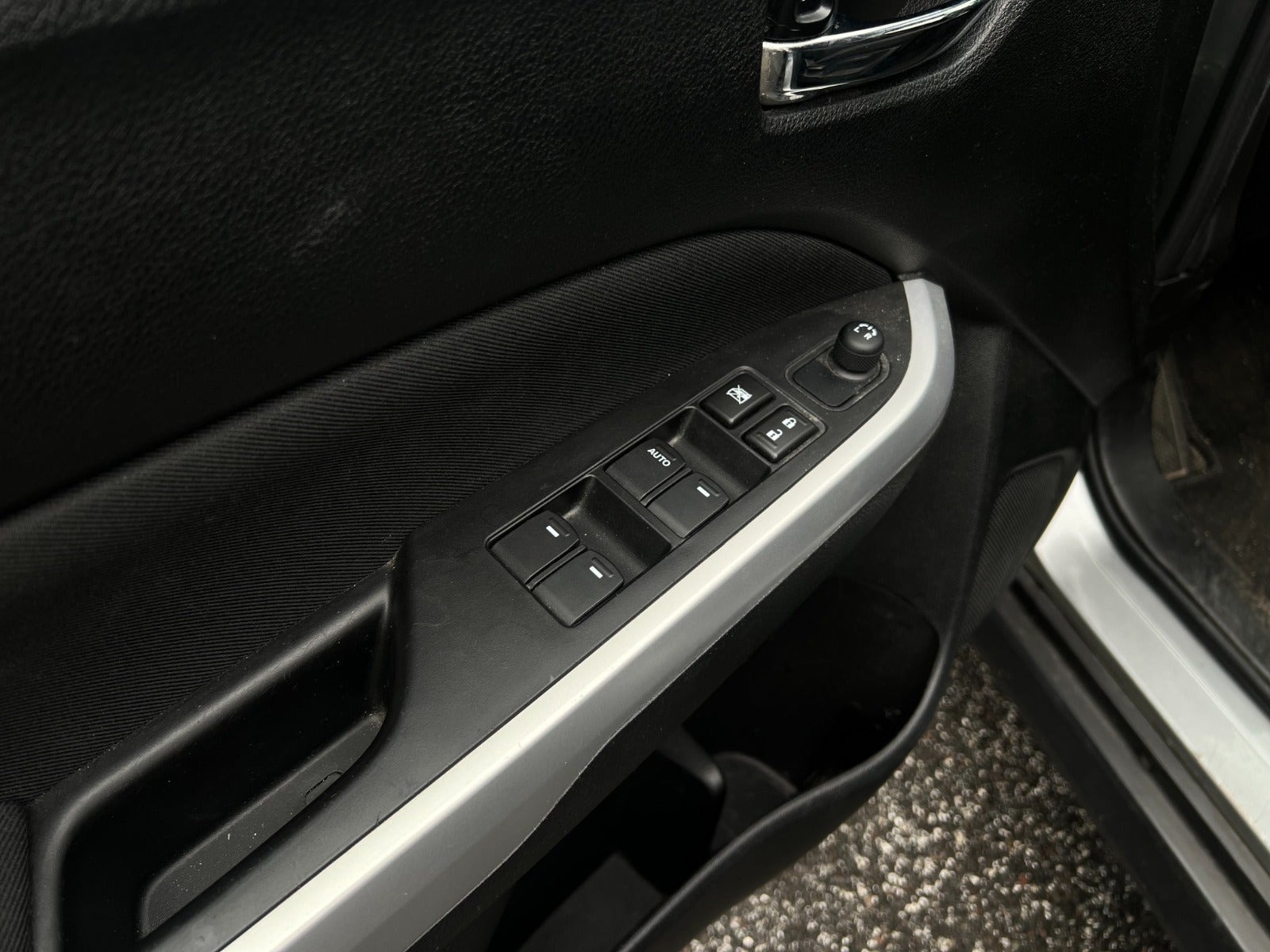 Grøn Suzuki Vitara fra 2015
