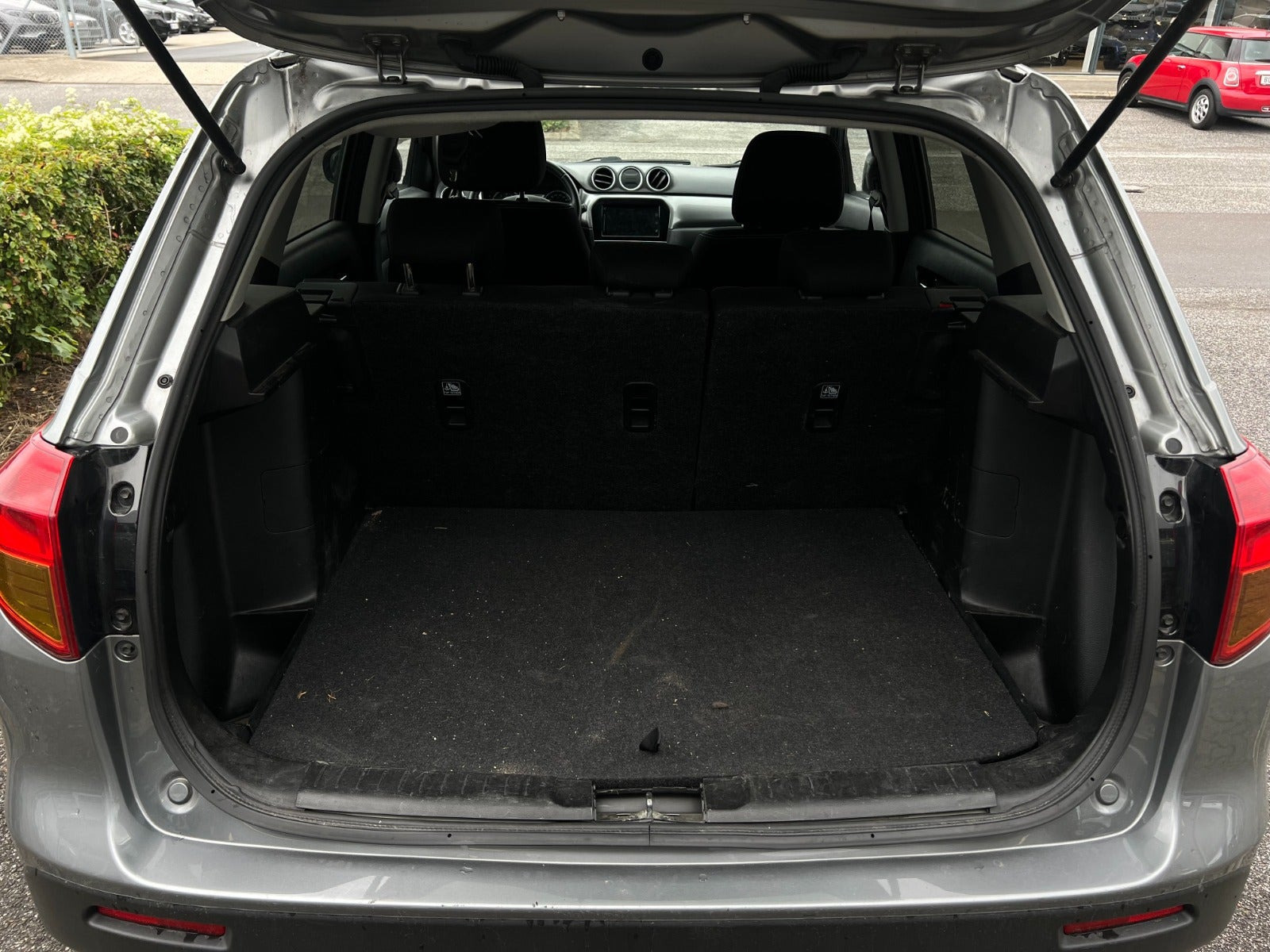 Grøn Suzuki Vitara fra 2015