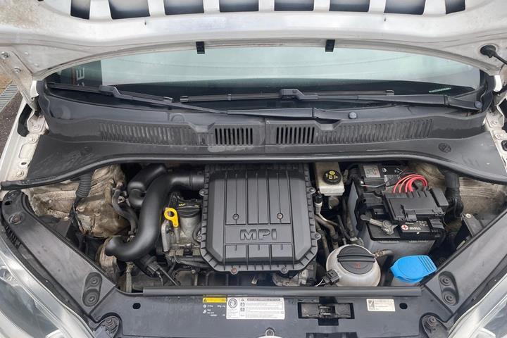 Hvid VW UP! fra 2015
