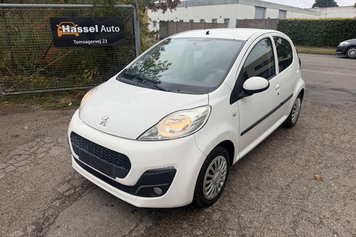 Grøn Peugeot 107 fra 2012