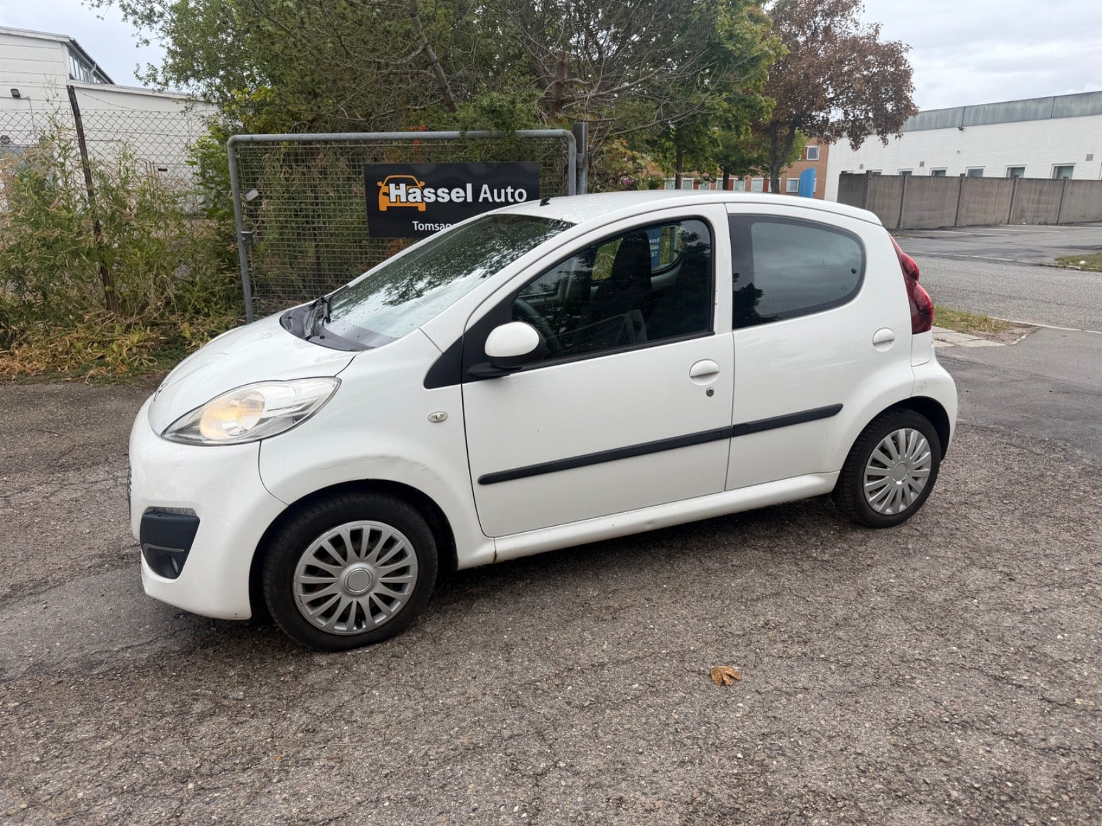 Grøn Peugeot 107 fra 2012