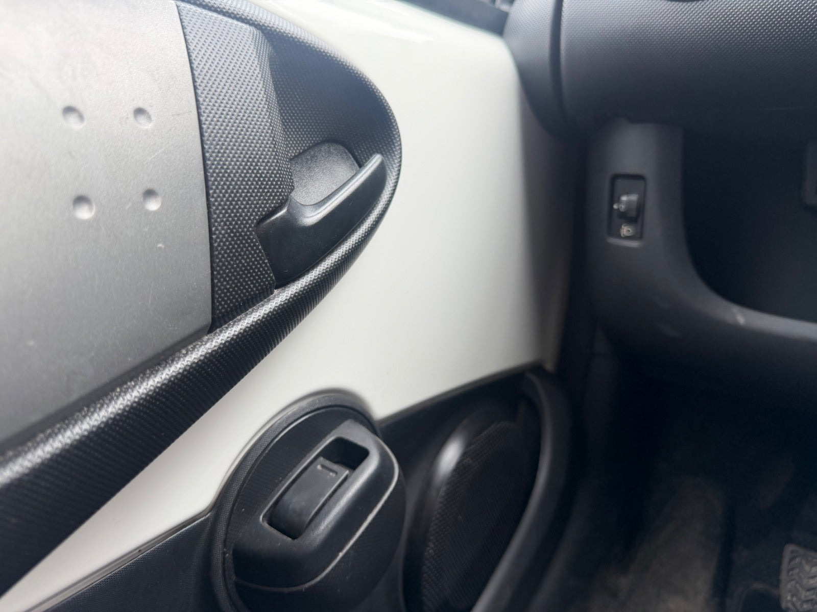 Grøn Peugeot 107 fra 2012