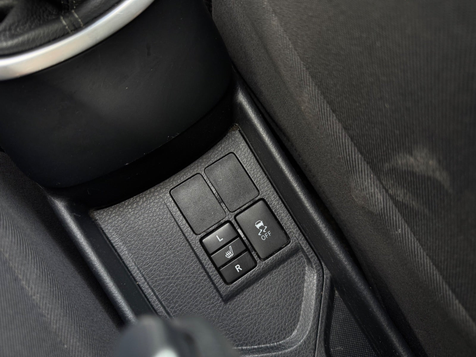Sort Toyota Yaris fra 2015