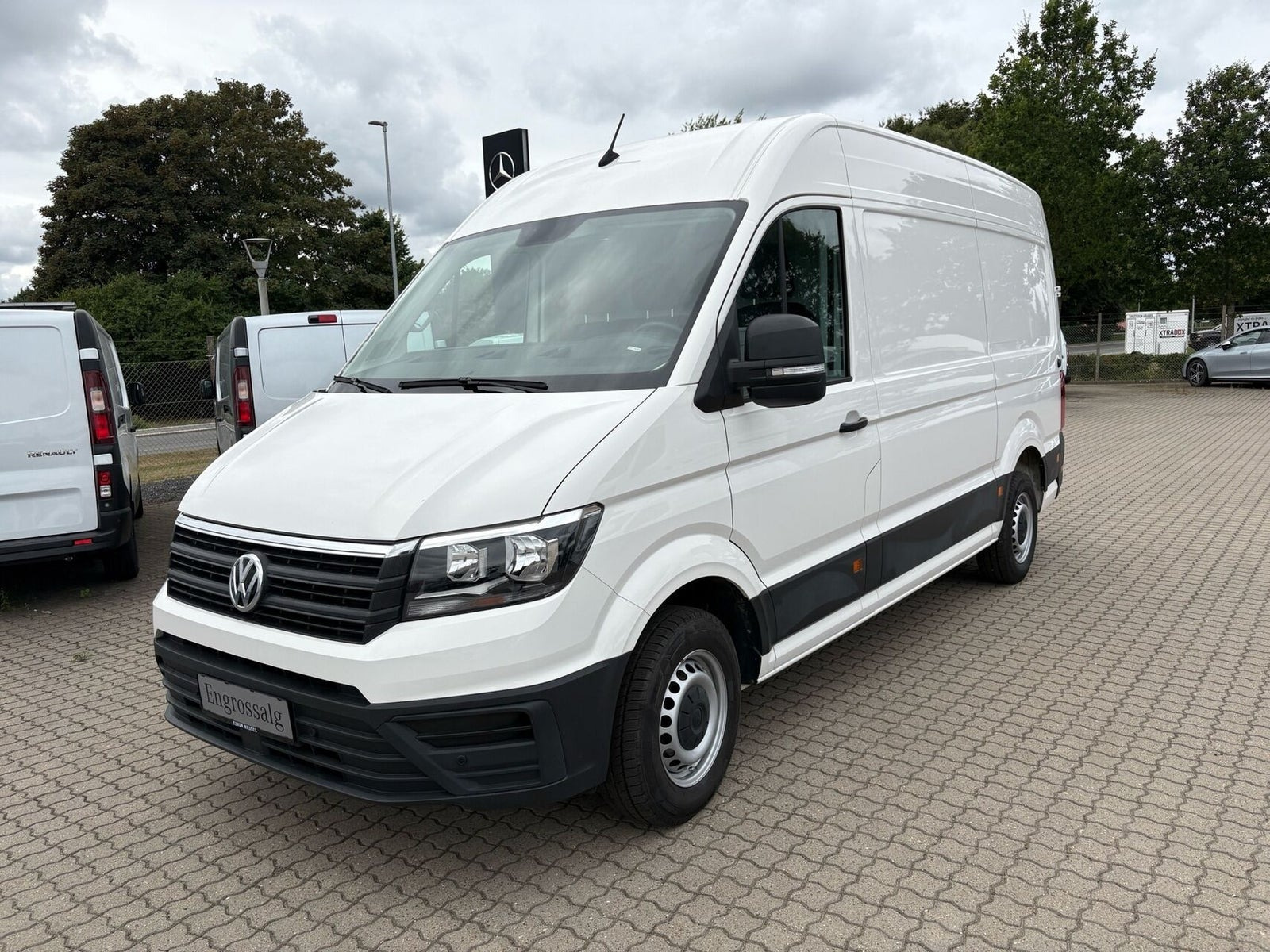 VW Crafter 35 2,0 TDi 177 Kassevogn L3H2 aut.