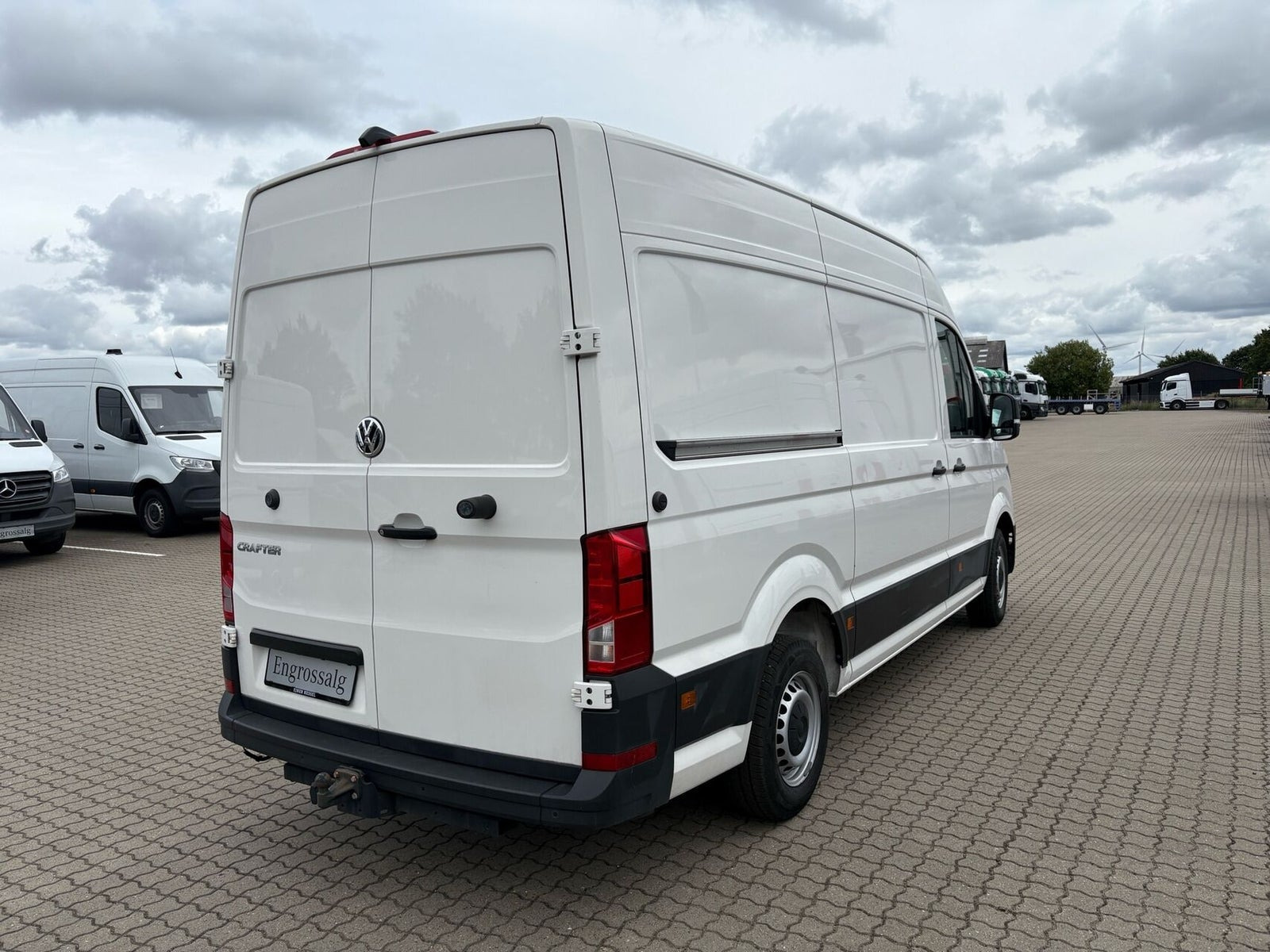 Hvid VW Crafter 35 fra 2023