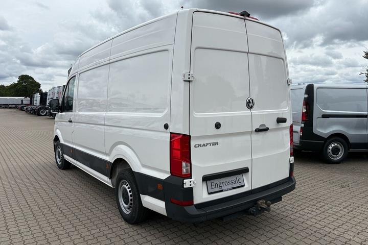 Hvid VW Crafter 35 fra 2023
