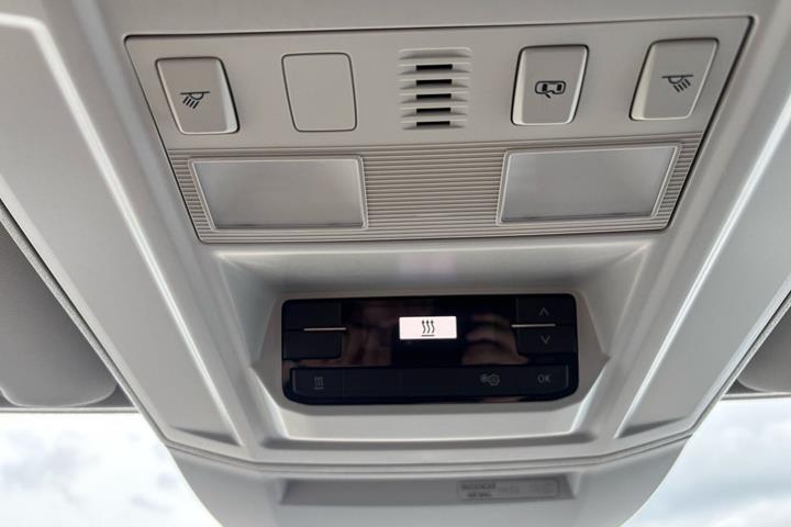 Hvid VW Crafter 35 fra 2023