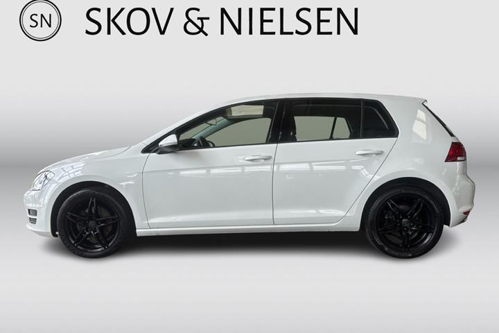 Hvid VW Golf VII fra 2015