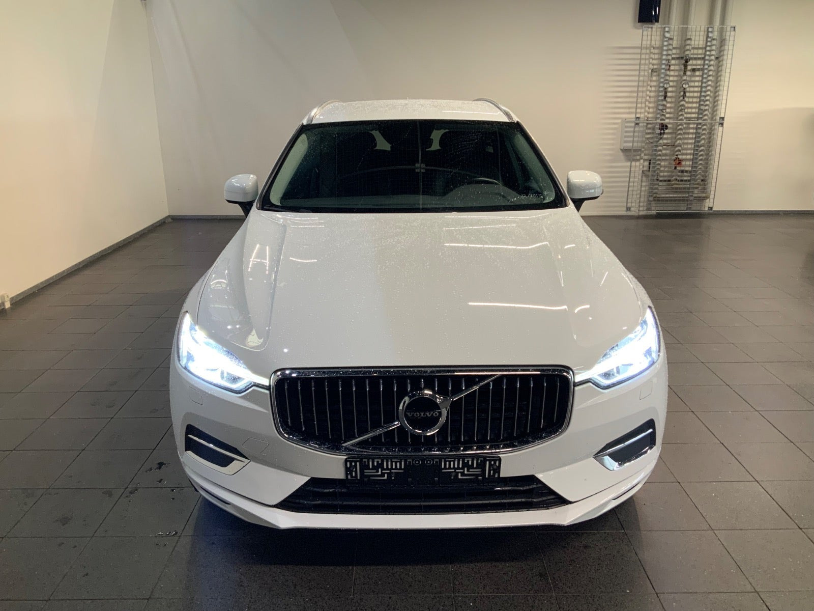 Hvid Volvo XC60 fra 2018